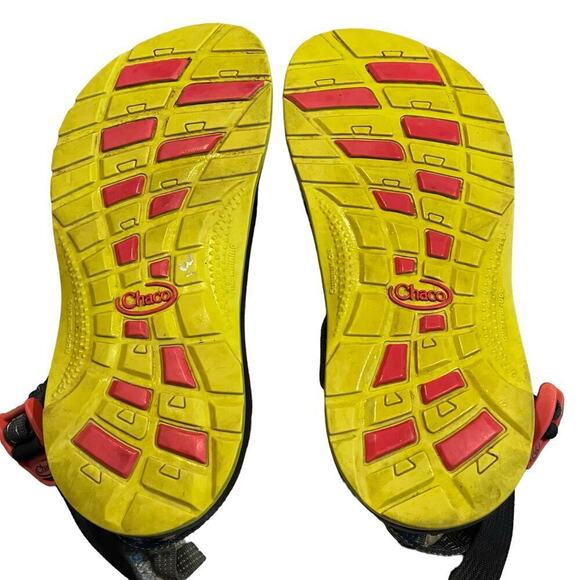 Chacos Big Kid sandal size 4 - Picture 3 of 4